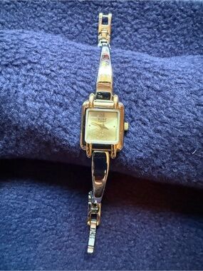 Nine & Co. Women's Silver Tone Square Bracelet Watch